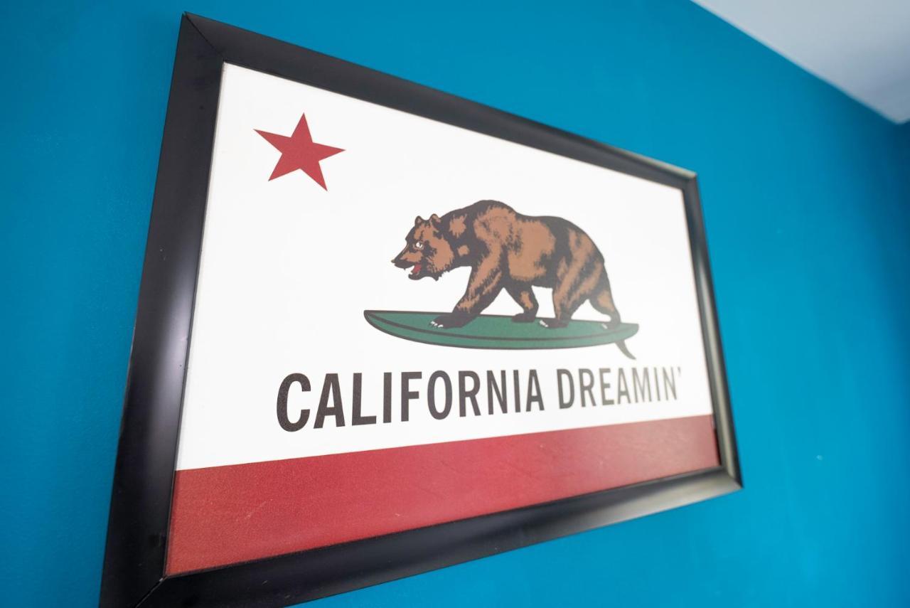 Cozy Hollywood Get Away Bed & Breakfast - Los Angeles — Photos 2